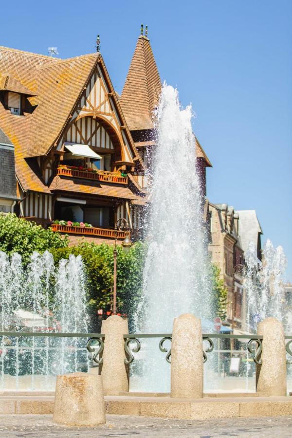 Castel Saint Clair - Trois Pieces - Deauville Centre Exterior photo